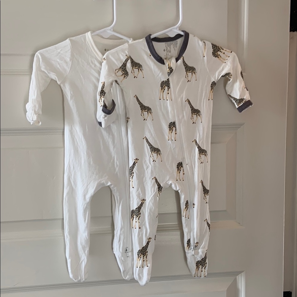 Kyte Baby 0-3 Month Set in White and Giraffe